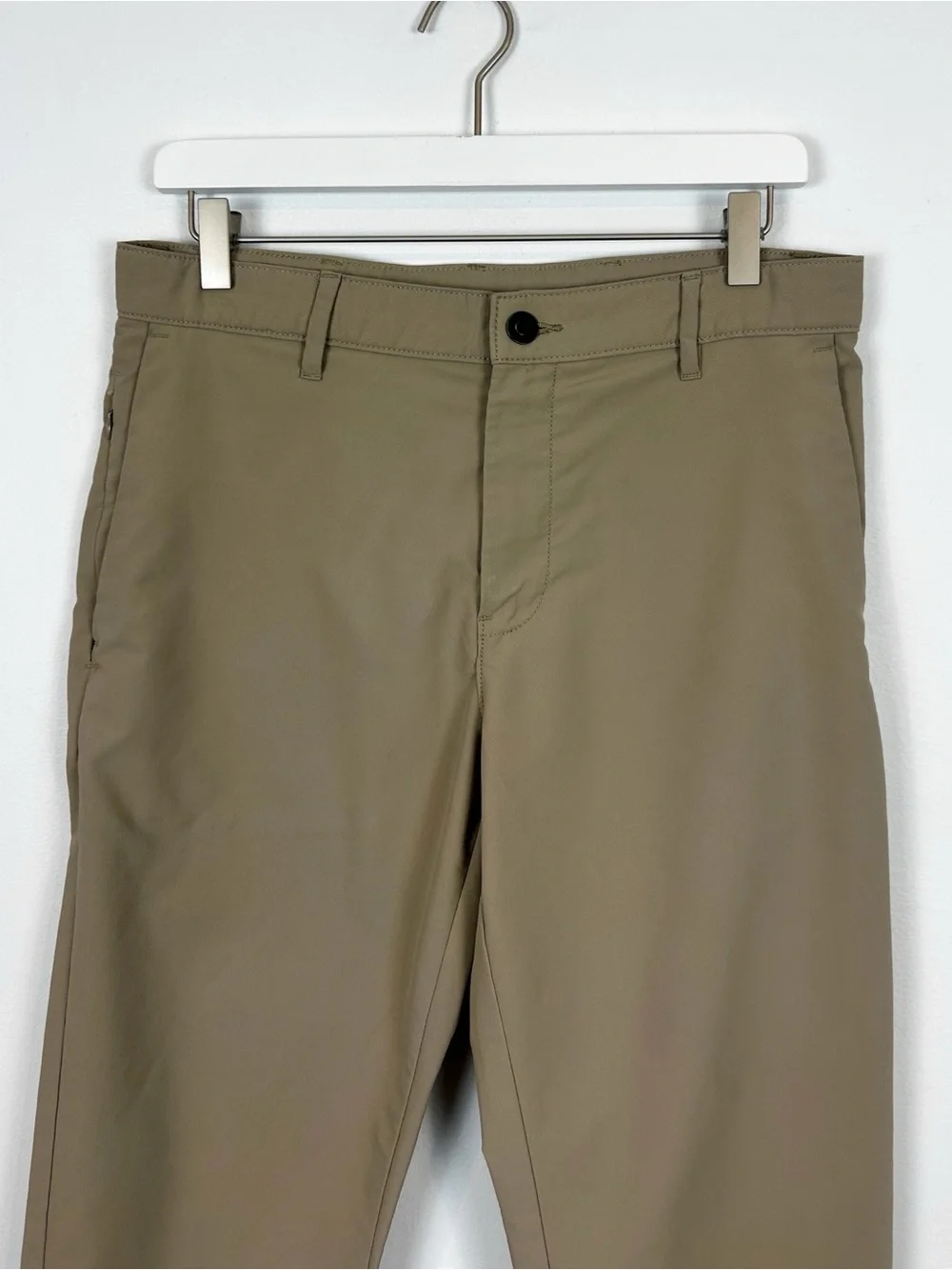 Banana Republic Men's Tan Performance Dress Pants Size 32 x 32